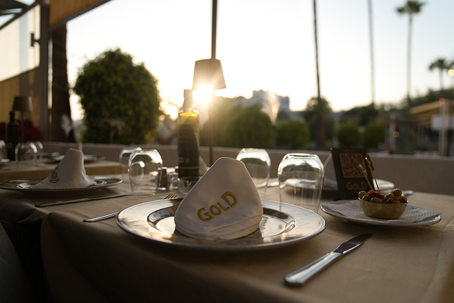 Comer en Puerto Banús con vistas al mar: la experiencia Gold Restaurant